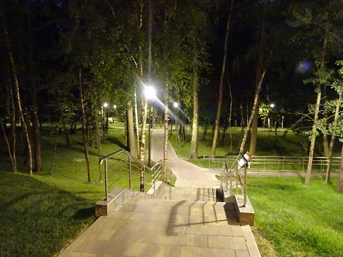 Восстановление освещения в парке «Филатов луг»